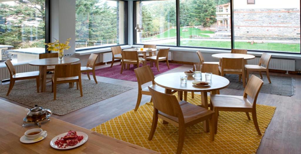 Natura Hotel Витина Екстериор снимка